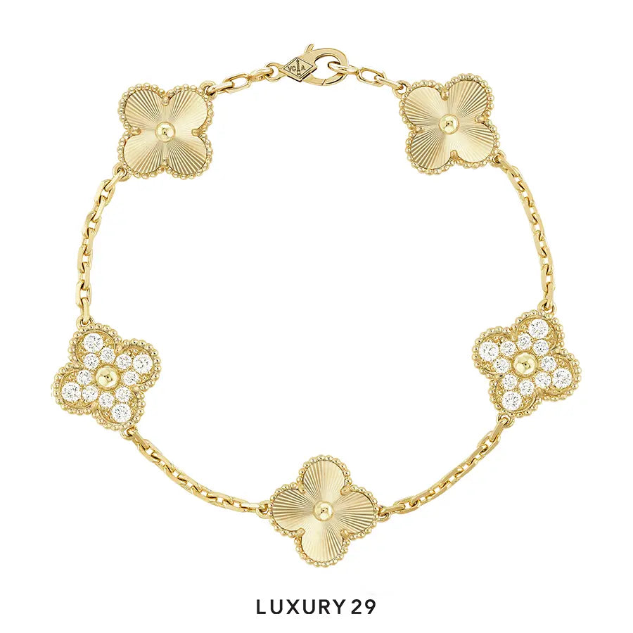 Van Cleef & Arpels Vintage Alhambra bracelet, 5 motifs 18K yellow gold, Diamond VAN CLEEF & ARPELS