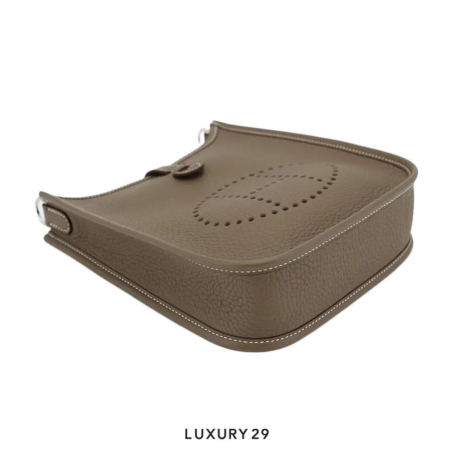 Hermes Evelyne 16 Amazone Bag Clemence/Sangle Wool HERMES