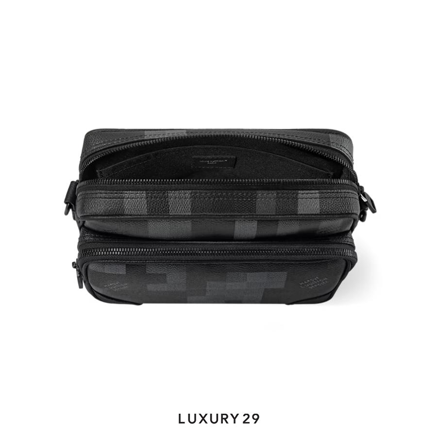 Louis Vuitton LV Nil Messenger Damoflage Black coated canvas LOUIS VUITTON