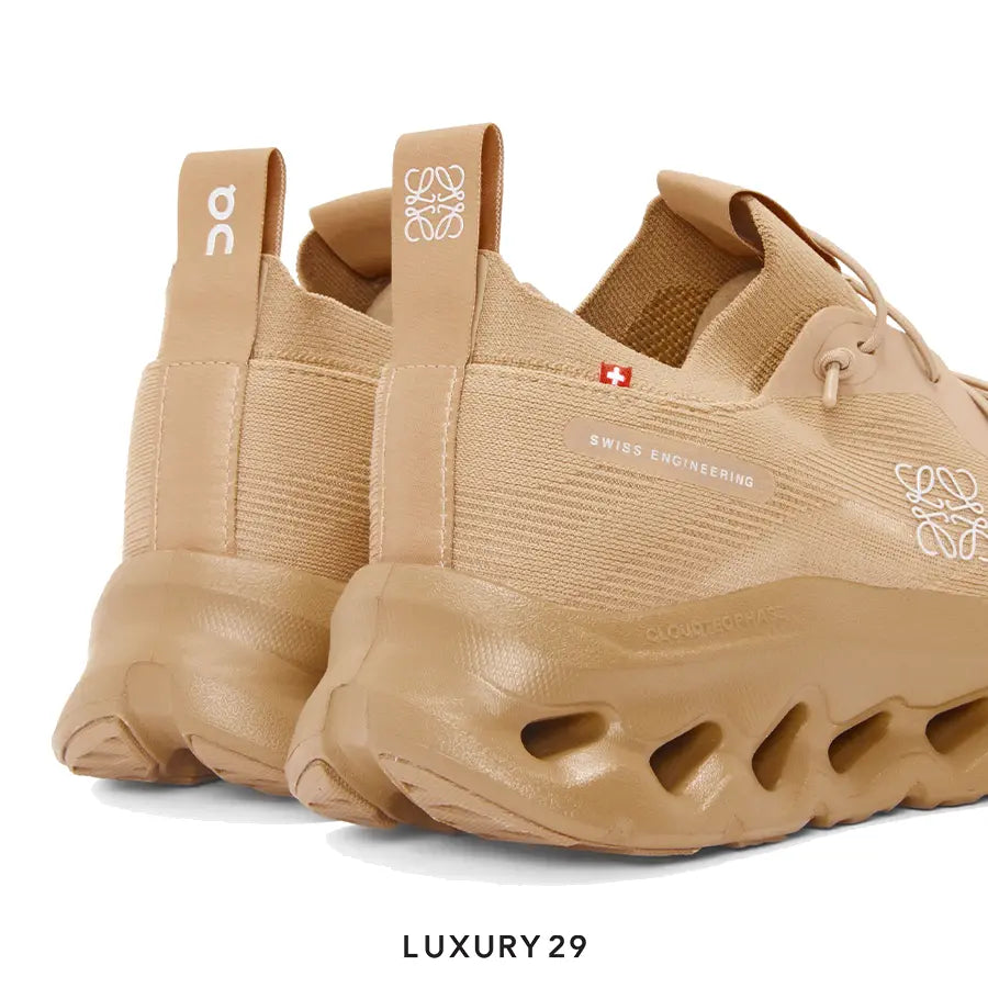 On x Loewe Cloudtilt sneaker Dark Sand ON