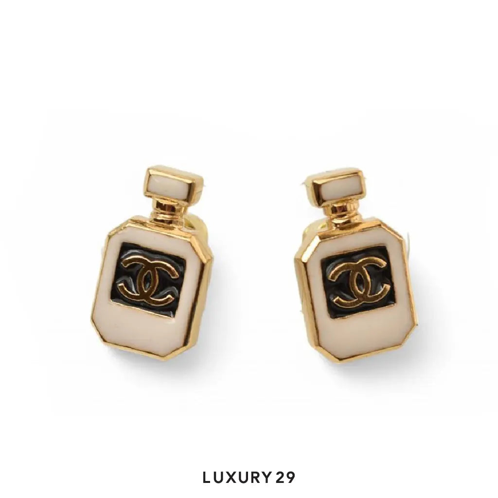 CHANEL Earrings 25C Cruise Collection