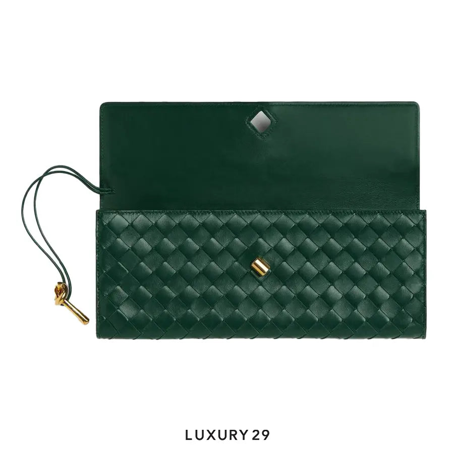 Bottega Veneta Andiamo Clutch Emerald green BOTTEGA VENETA