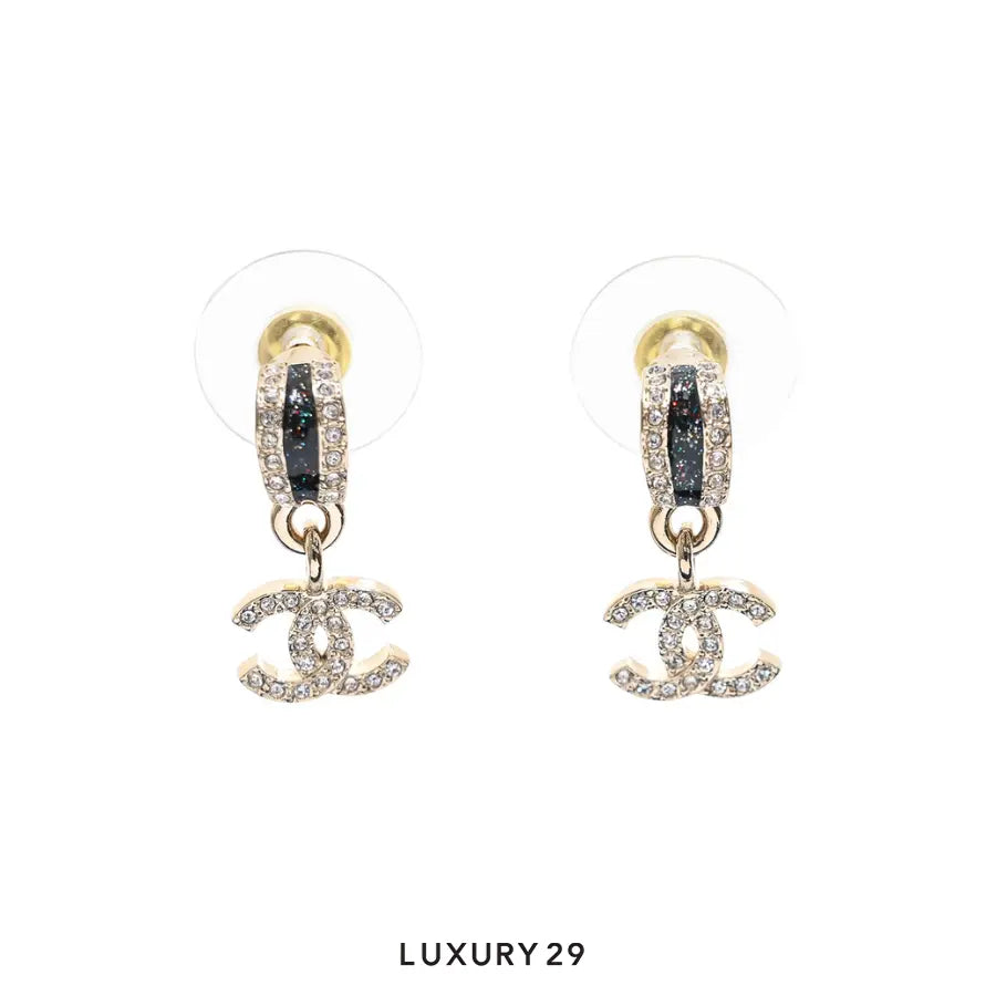 Chanel Cute and swinging Earring