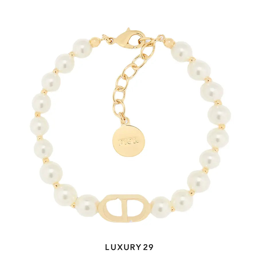 Dior 30 Montaigne Bracelet Gold-Finish Metal and White Resin Pearls