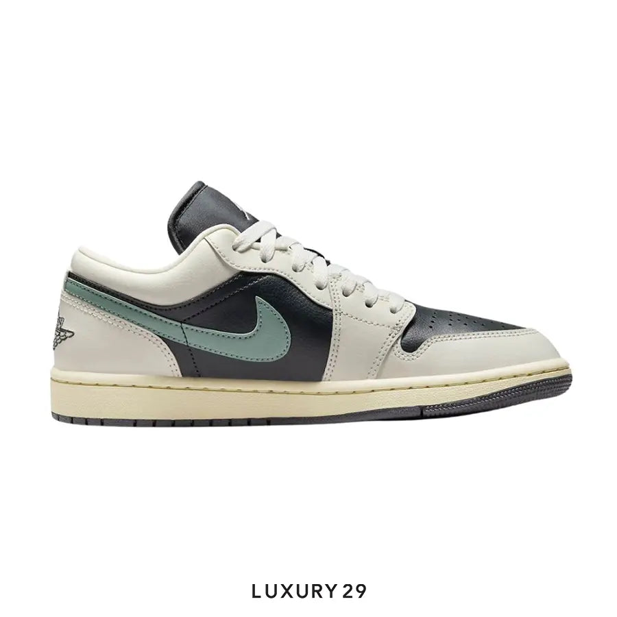 Nike Jordan 1 Low Jade Smoke (Women's)(W) NIKE