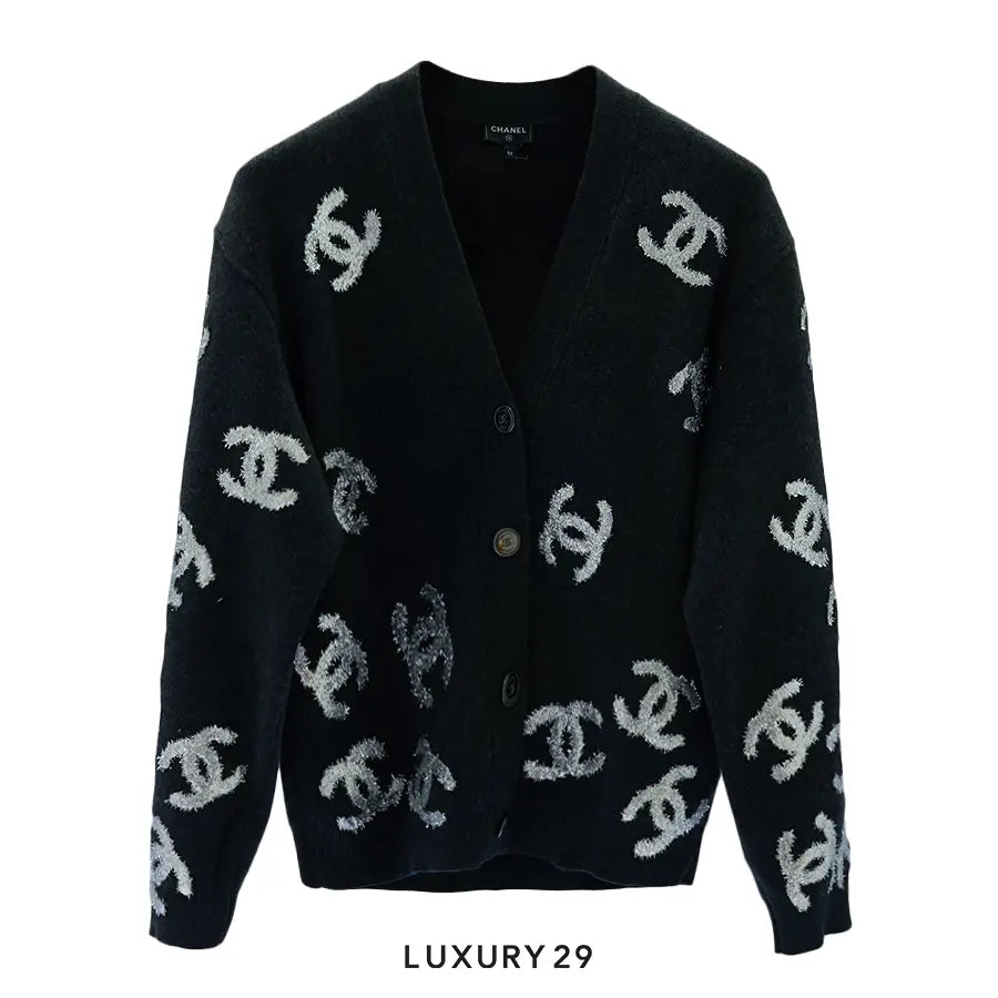 Chanel CARDIGAN Cashmere Navy & White