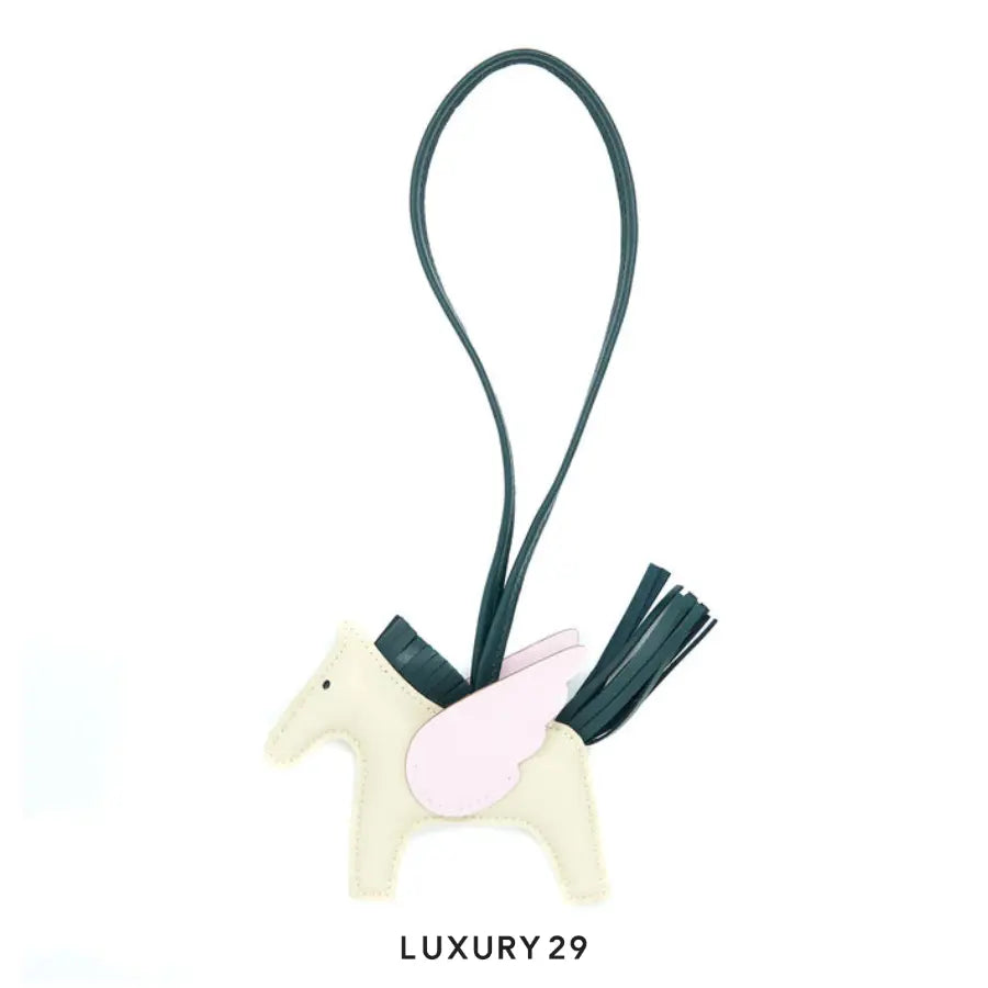 Hermes Rodeo Pegase PM charm Mauve Pale / Craie / Vert Cypress
