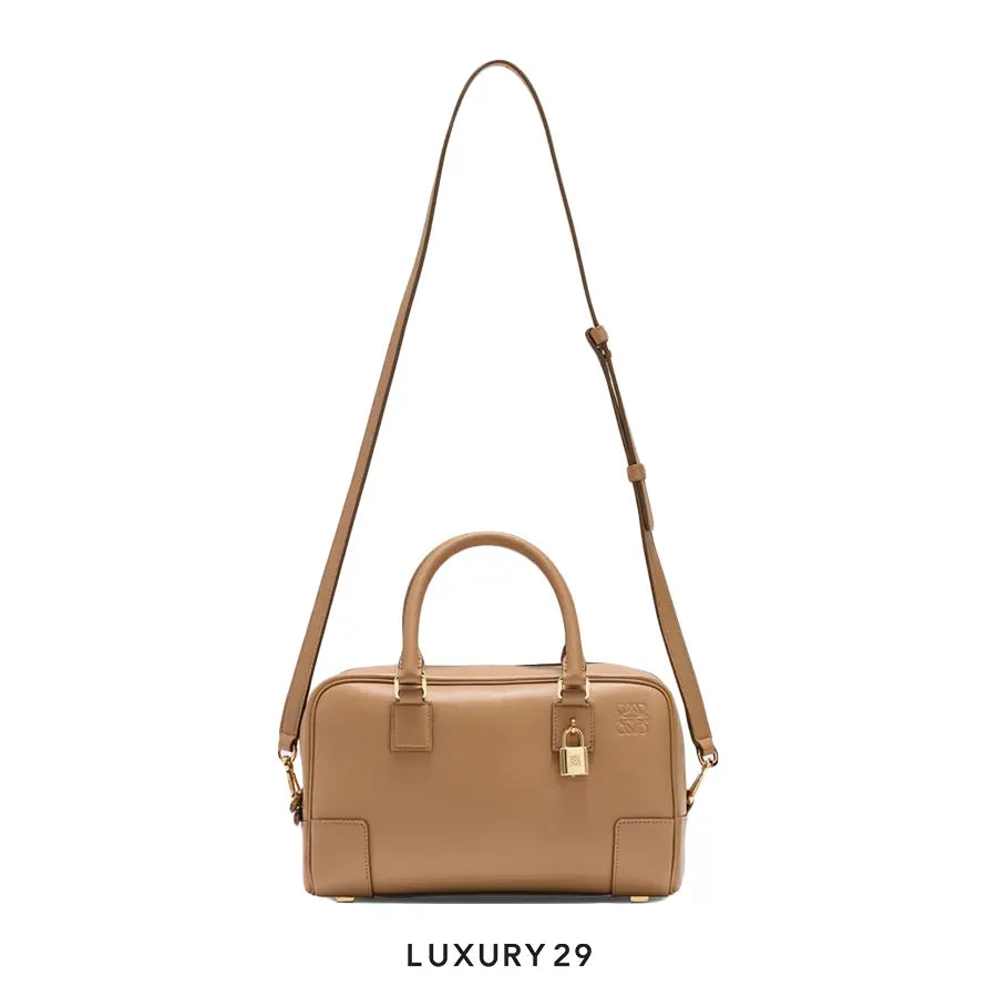 Loewe Amazona 23 Bag in Nappa Calfskin LOEWE