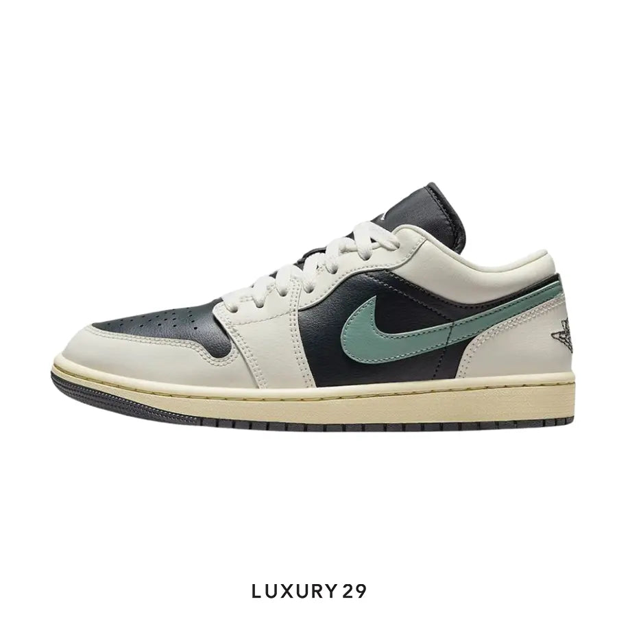 Nike Jordan 1 Low Jade Smoke (Women's)(W) NIKE