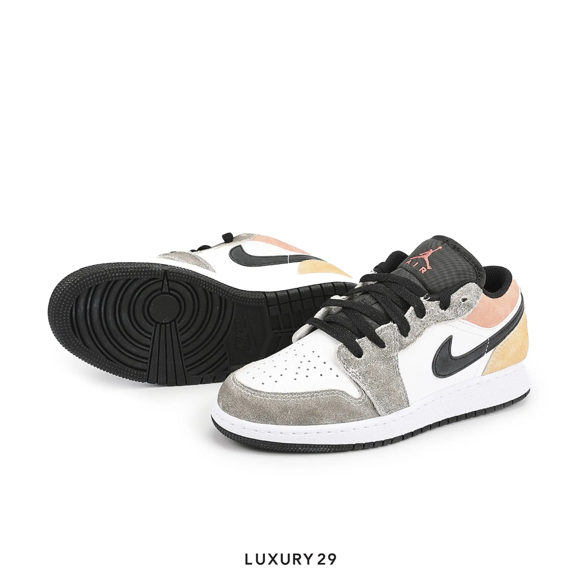 Nike Jordan 1 Low SE Flight Club (GS)(W) NIKE