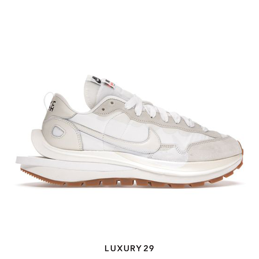 Nike Vaporwaffle Sacai Sail Gum NIKE