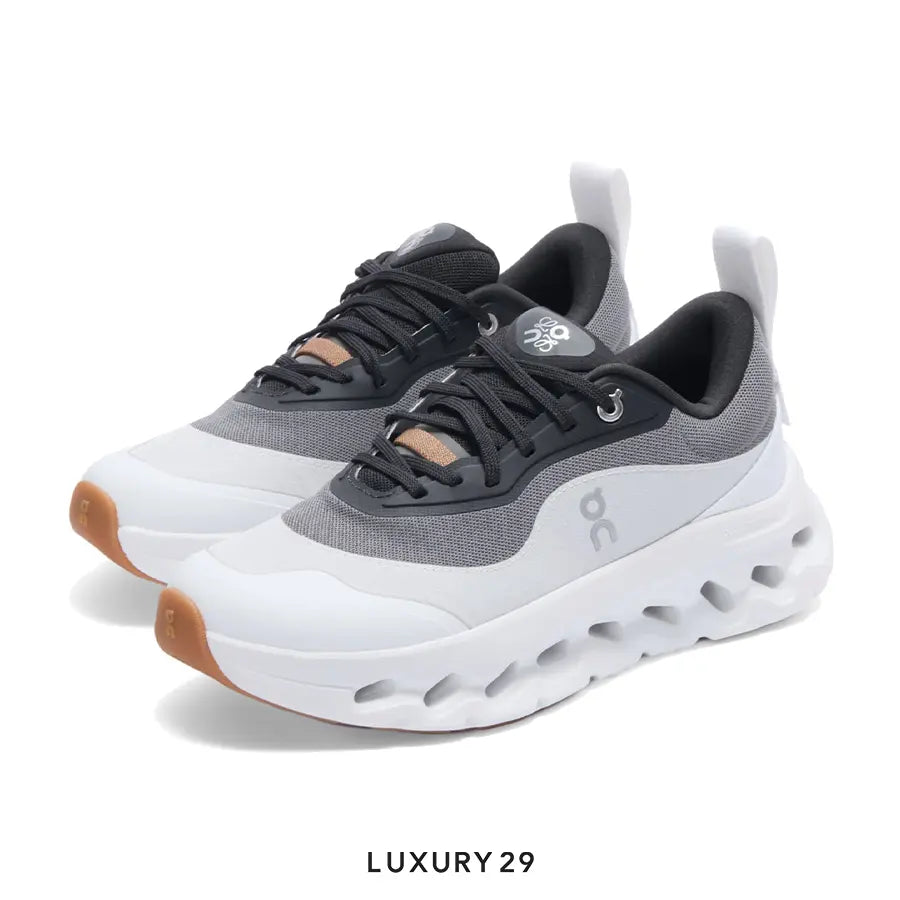 On x Loewe Cloudtilt 2.0 sneaker Black White/Gum(W) ON