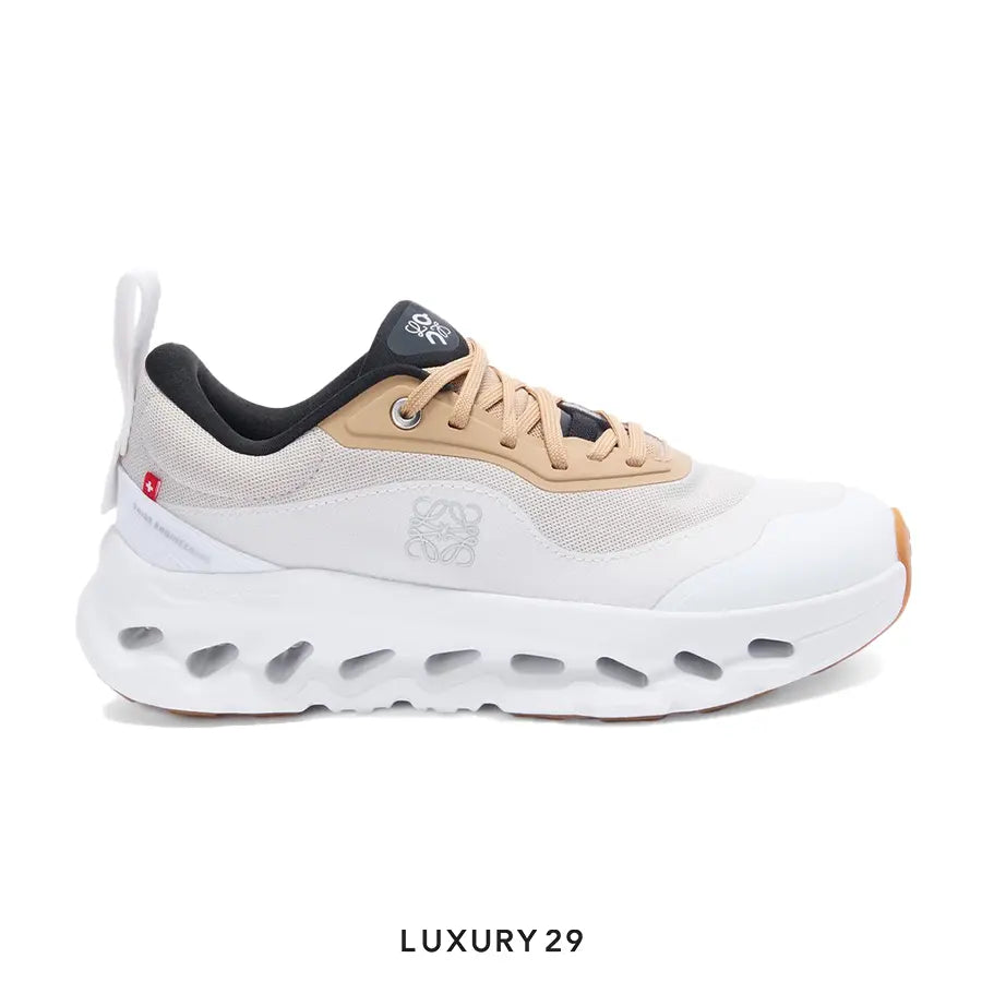 On x Loewe Cloudtilt 2.0 sneaker Tan White/Gum(W) ON