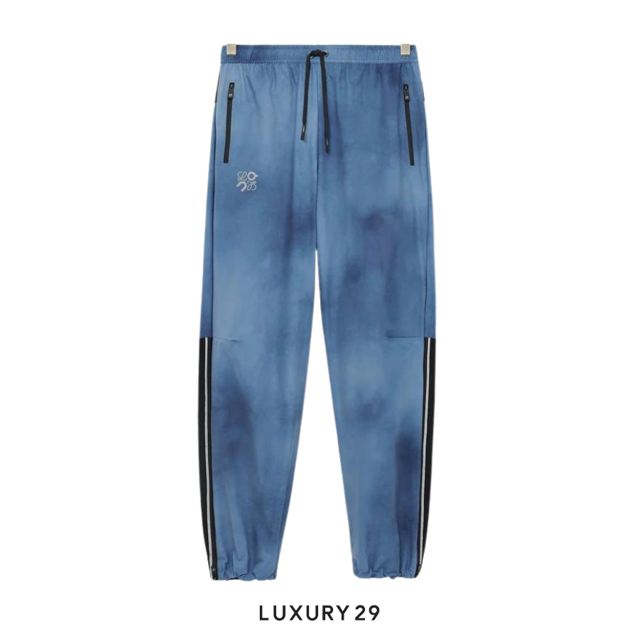 On x Loewe Tracksuit trousers in technical shell Blue/Multicolor ON