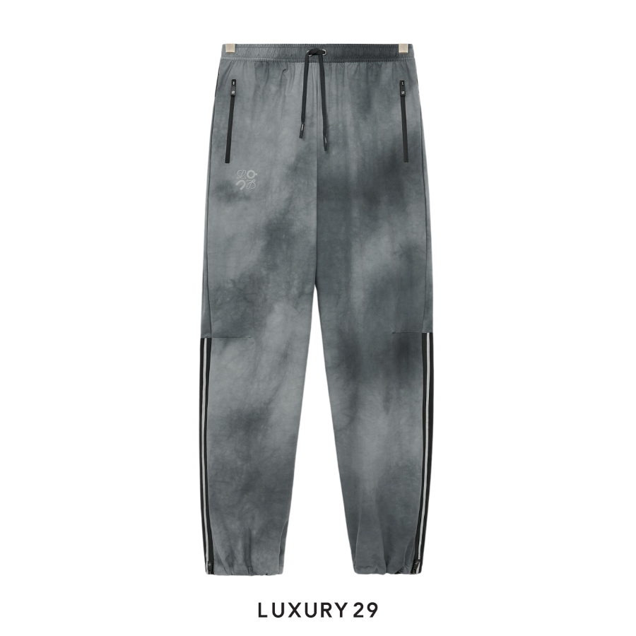 On x Loewe Tracksuit trousers in technical shell Grey/Multicolour ON