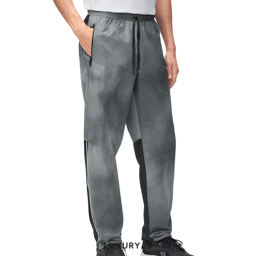 On x Loewe Tracksuit trousers in technical shell Grey/Multicolour ON
