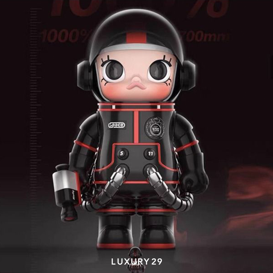 POP MART MEGA Space Molly 1000% EDG Knight POP MART Luxury29