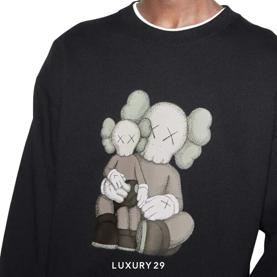 Uniqlo X KAWS Longsleeve Sweatshirt Black UNIQLO