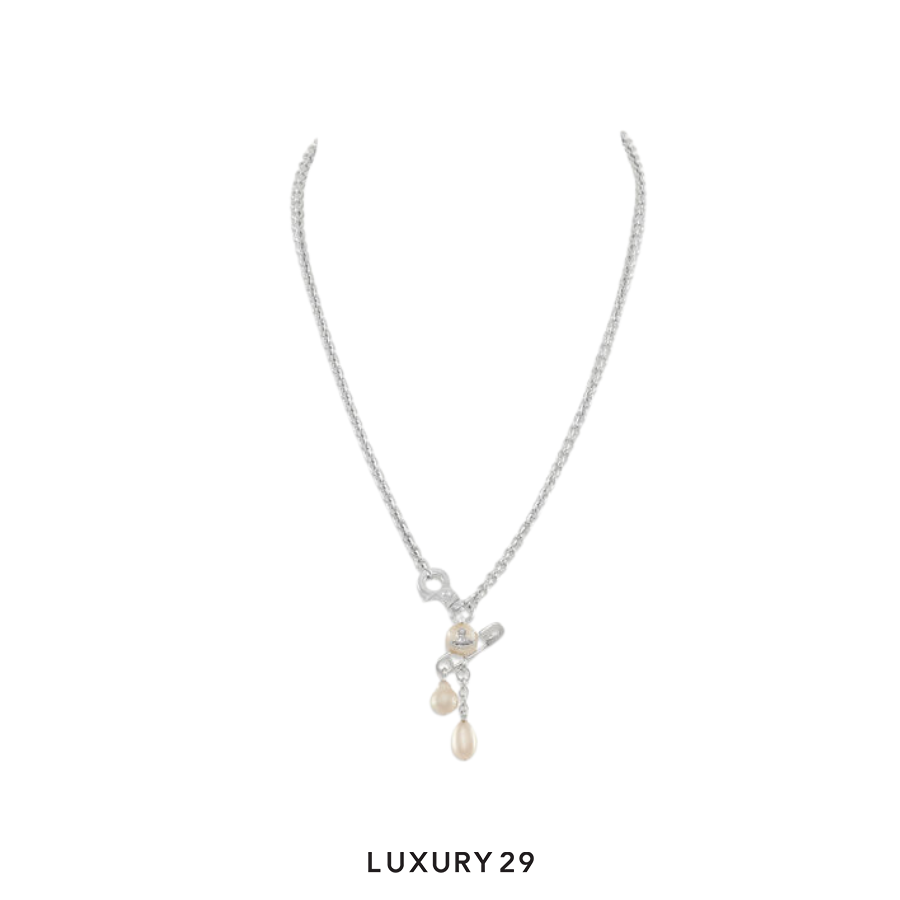VIVIENNE WESTWOOD Man. Claude Small Pendant Necklace Platinum/Creamrose Pearl Brass VIVIENNE WESTWOOD