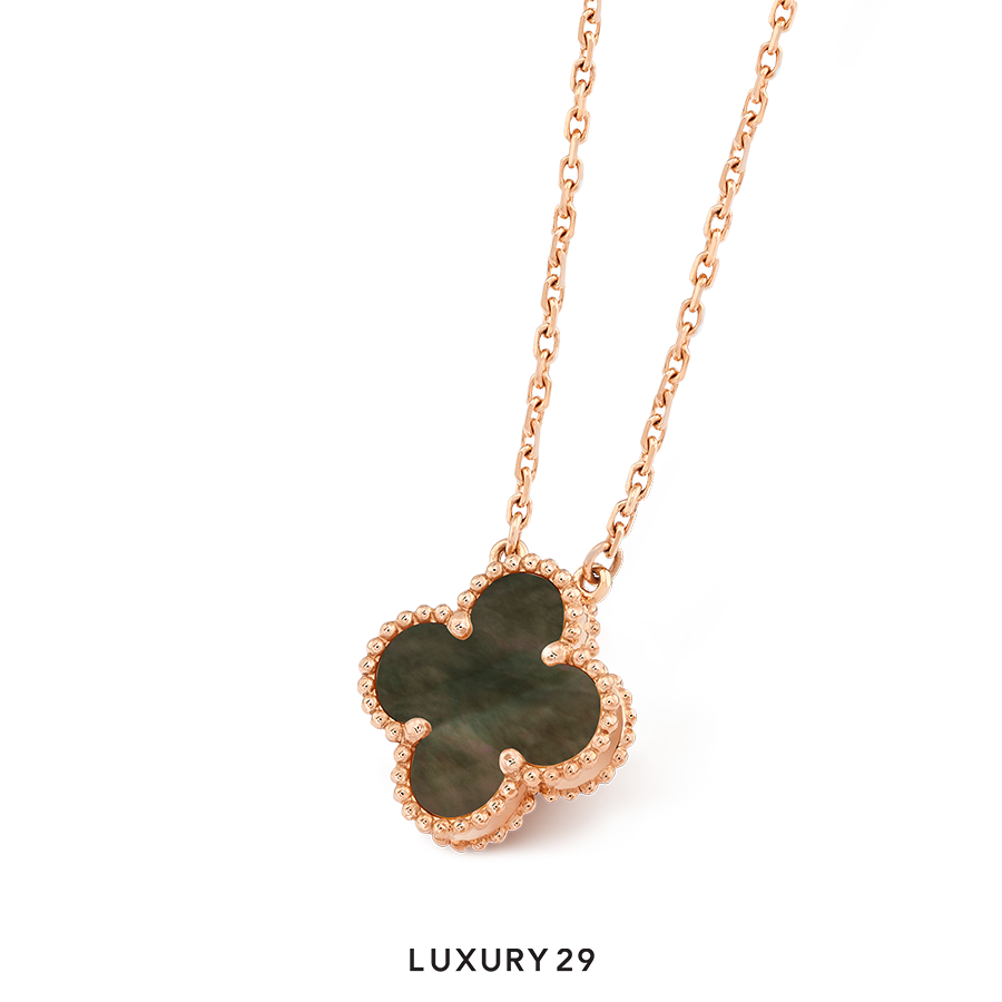 Van Cleef & Arpels Vintage Alhambra pendant 18K rose gold, Mother-of-pearl VAN CLEEF & ARPELS