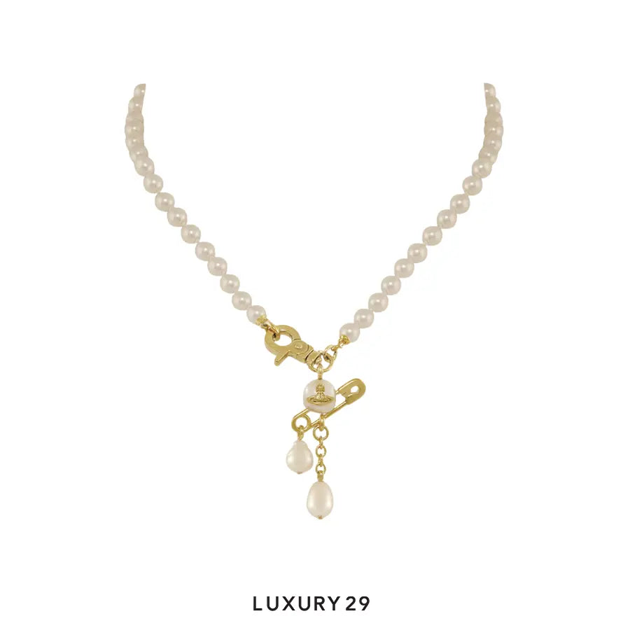 Vivienne Westwood Small Claude Pearl Necklace Gold Creamrose pearl
